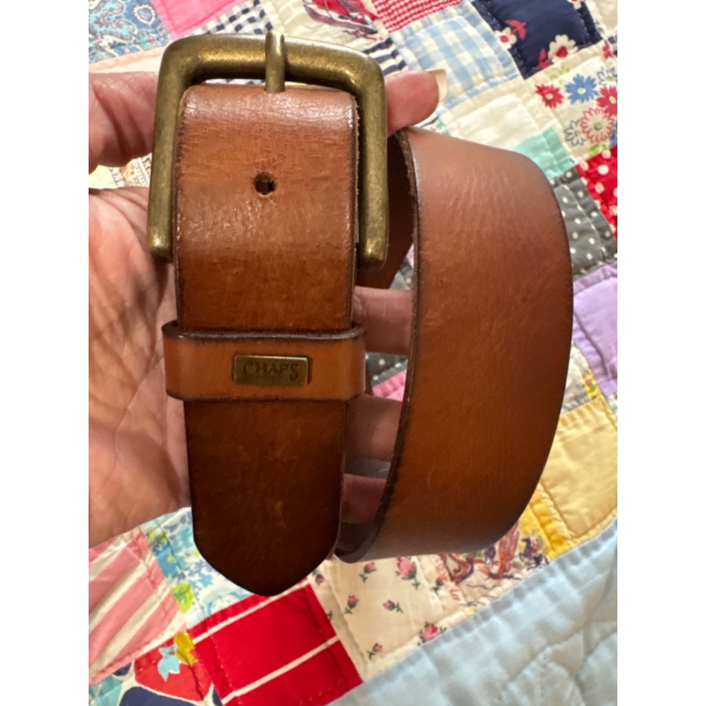 Chaps Mens Brown Leather Belt Brass Buckle Size 30-32 Casual Rugged Work Belt S